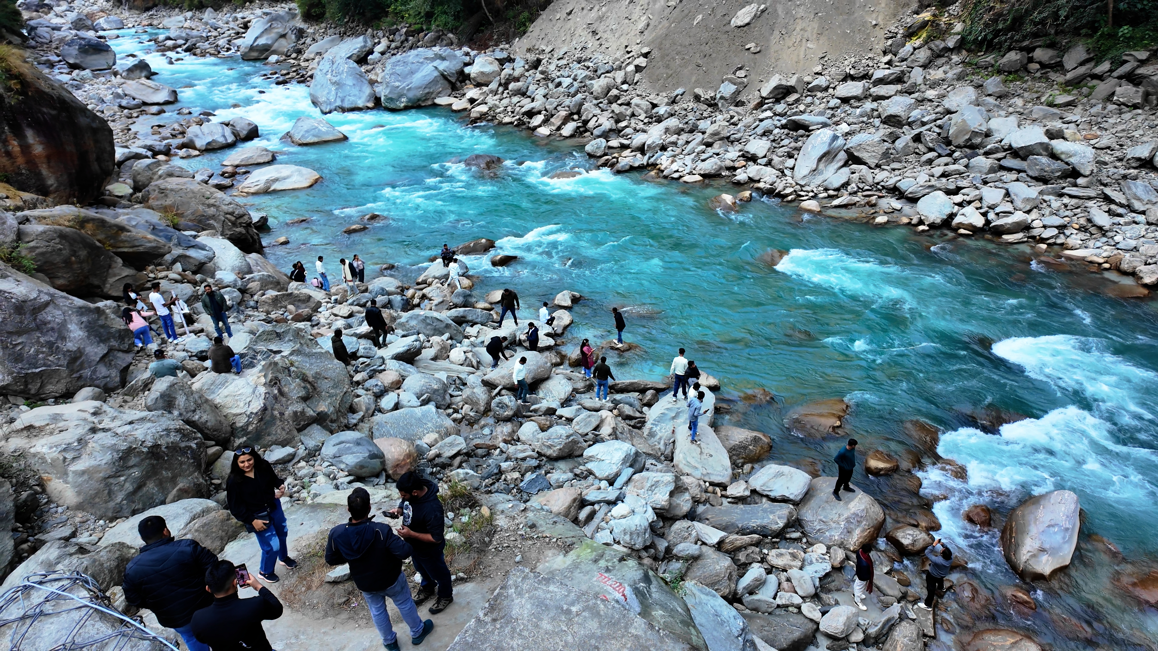 River and mountains at the same viewpoint, North Sikkim